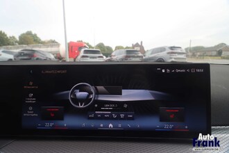 BMW 330e / M-SPORT / HUD / ACC / MEMORY / 360CAM / KEYLESS IMG_6105.jpg