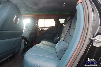 BMW XM / V8 / TREKHK / MASSAGE / DRIV PRO / 360CAM / SFT-CLS / H&K / WRAP IMG_6162.jpg