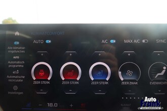 BMW XM / V8 / TREKHK / MASSAGE / DRIV PRO / 360CAM / SFT-CLS / H&K / WRAP IMG_6202.jpg