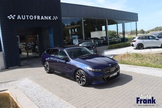 BMW I5 M60 / TOURING / PANO / TREKHK / B&W / HUD / ONDERSTL PRO / INTGRL STR IMG_6562.jpg