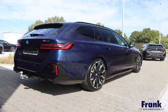 BMW I5 M60 / TOURING / PANO / TREKHK / B&W / HUD / ONDERSTL PRO / INTGRL STR IMG_6560.jpg