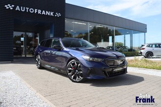 BMW I5 M60 / TOURING / PANO / TREKHK / B&W / HUD / ONDERSTL PRO / INTGRL STR IMG_6581.jpg
