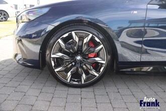 BMW I5 M60 / TOURING / PANO / TREKHK / B&W / HUD / ONDERSTL PRO / INTGRL STR IMG_6557.jpg