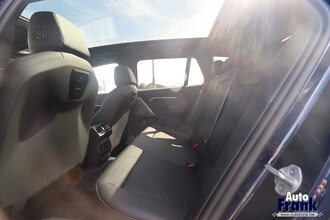 BMW I5 M60 / TOURING / PANO / TREKHK / B&W / HUD / ONDERSTL PRO / INTGRL STR IMG_6588.jpg