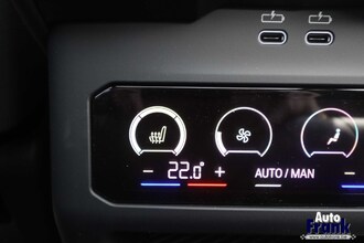 BMW I5 M60 / TOURING / PANO / TREKHK / B&W / HUD / ONDERSTL PRO / INTGRL STR IMG_6590.jpg