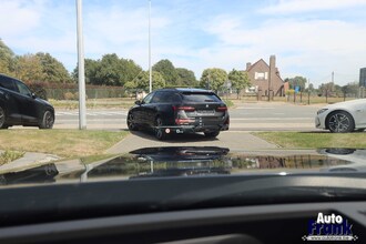 BMW I5 M60 / TOURING / PANO / TREKHK / B&W / HUD / ONDERSTL PRO / INTGRL STR IMG_6604.jpg