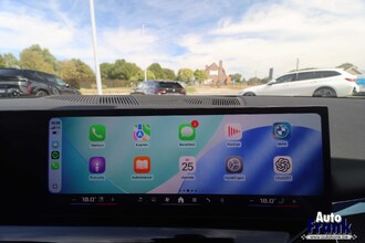 BMW I5 M60 / TOURING / PANO / TREKHK / B&W / HUD / ONDERSTL PRO / INTGRL STR IMG_6609.jpg