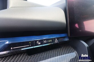 BMW I5 M60 / TOURING / PANO / TREKHK / B&W / HUD / ONDERSTL PRO / INTGRL STR IMG_6599.jpg