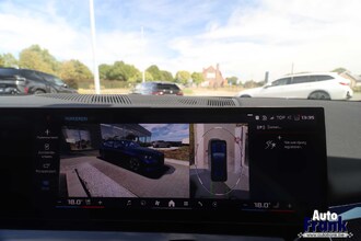 BMW I5 M60 / TOURING / PANO / TREKHK / B&W / HUD / ONDERSTL PRO / INTGRL STR IMG_6636.jpg