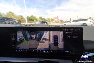BMW I5 M60 / TOURING / PANO / TREKHK / B&W / HUD / ONDERSTL PRO / INTGRL STR IMG_6635.jpg