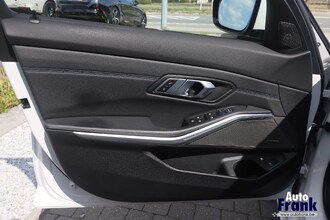 BMW 320E / TOUR / M-SPORT / FACELIFT / TREKHK / H&K / STUURVERW / CAM IMG_6717.jpg
