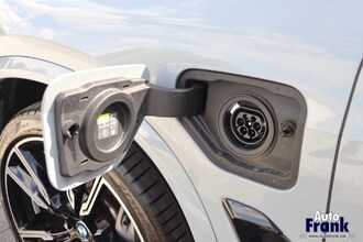 BMW X5 XDRIVE50E / M-SPORT / PANO / DASH LEDER / DRIV + PRK PRO / COMFRTZTL / TREKHK IMG_6882.jpg