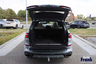BMW X5 XDRIVE50E / M-SPORT / PANO / DASH LEDER / DRIV + PRK PRO / COMFRTZTL / TREKHK IMG_6885.jpg