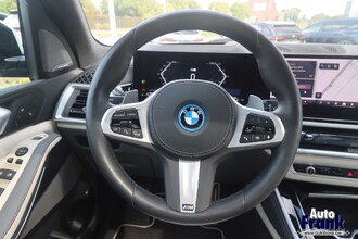 BMW X5 XDRIVE50E / M-SPORT / PANO / DASH LEDER / DRIV + PRK PRO / COMFRTZTL / TREKHK IMG_6909.jpg