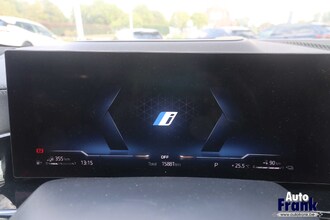 BMW X5 XDRIVE50E / M-SPORT / PANO / DASH LEDER / DRIV + PRK PRO / COMFRTZTL / TREKHK IMG_6913.jpg
