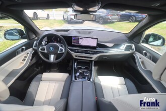 BMW X5 XDRIVE50E / M-SPORT / PANO / DASH LEDER / DRIV + PRK PRO / COMFRTZTL / TREKHK IMG_6907.jpg