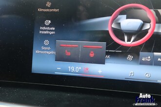 BMW X5 XDRIVE50E / M-SPORT / PANO / DASH LEDER / DRIV + PRK PRO / COMFRTZTL / TREKHK IMG_6933.jpg