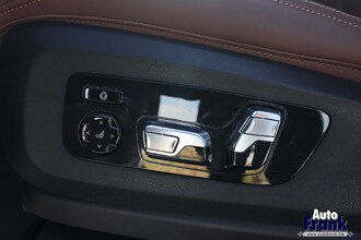 BMW X5 XDRIVE50 / SPORT-PRO / PANO / TREKHK / INTGR STR / DRIV+PARK PRO / ZETLVENTILATIE IMG_6833.jpg