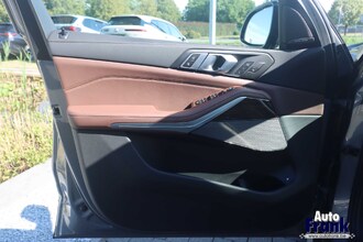 BMW X5 XDRIVE50 / SPORT-PRO / PANO / TREKHK / INTGR STR / DRIV+PARK PRO / ZETLVENTILATIE IMG_6835.jpg
