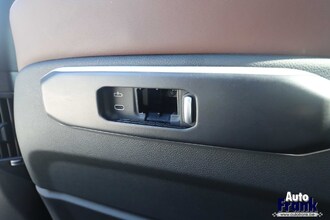 BMW X5 XDRIVE50 / SPORT-PRO / PANO / TREKHK / INTGR STR / DRIV+PARK PRO / ZETLVENTILATIE IMG_6841.jpg