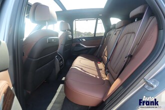 BMW X5 XDRIVE50 / SPORT-PRO / PANO / TREKHK / INTGR STR / DRIV+PARK PRO / ZETLVENTILATIE IMG_6838.jpg
