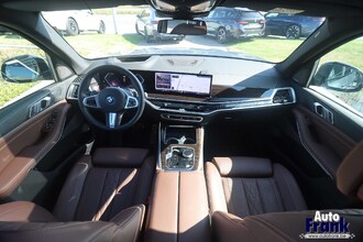 BMW X5 XDRIVE50 / SPORT-PRO / PANO / TREKHK / INTGR STR / DRIV+PARK PRO / ZETLVENTILATIE IMG_6843.jpg