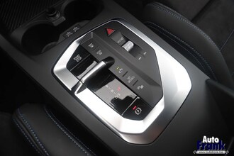 BMW 120I / M-SPORT / DRIV PLUS / VERW ZTL / CAM / 18" IMG_7054.jpg