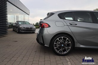 BMW 120I / M-SPORT / DRIV PLUS / VERW ZTL / CAM / 18" IMG_7056.jpg