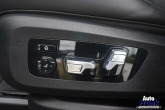 BMW XM / V8 / TREKHK / MASSAGE / DRIV PRO / 360CAM / SFT-CLS / B&W IMG_7254.jpg