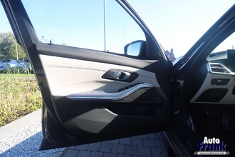 BMW M3 COMP / CERAMIC BRAKES / HUD / DRIV PRO / 360CAM / H&K IMG_8006.jpg