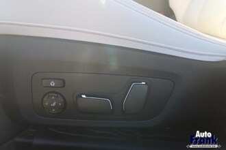 BMW M3 COMP / CERAMIC BRAKES / HUD / DRIV PRO / 360CAM / H&K IMG_8005.jpg