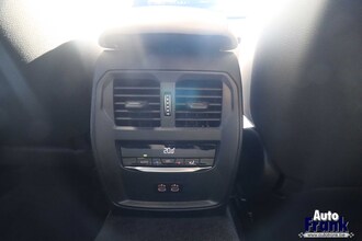 BMW M3 COMP / CERAMIC BRAKES / HUD / DRIV PRO / 360CAM / H&K IMG_8013.jpg