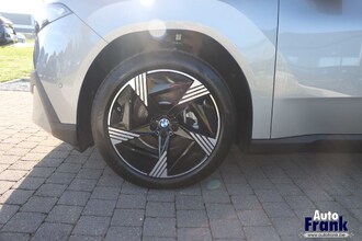 BMW IX3 XDRIVE50 / 4X4 / DRIV+PARK PLUS / 3D HUD / 360CAM / MEMORY / H&K IMG_8222.jpg