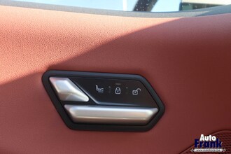 BMW IX3 XDRIVE50 / 4X4 / DRIV+PARK PLUS / 3D HUD / 360CAM / MEMORY / H&K IMG_8250.jpg