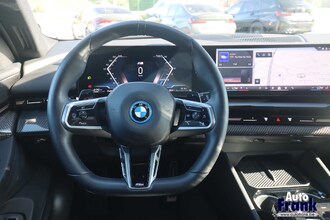 BMW 530E / TOURING / 4X4 / M-SPORT-PRO / PANO / TREKHK / DRIV+PARK PLUS IMG_8786.jpg