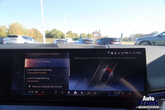 BMW 530E / TOURING / 4X4 / M-SPORT-PRO / PANO / TREKHK / DRIV+PARK PLUS IMG_8811.jpg