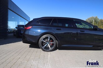 BMW 530E / TOURING / 4X4 / M-SPORT-PRO / PANO / TREKHK / DRIV+PARK PLUS IMG_8827.jpg