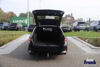 BMW 520I / TOURING / M-SPORT / TREKHK / DRIV PLUS / 20" IMG_9113.jpg