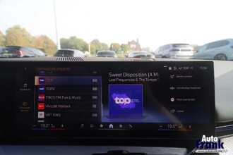 BMW 520I / TOURING / M-SPORT / TREKHK / DRIV PLUS / 20" IMG_9137.jpg