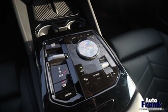BMW 520I / TOURING / M-SPORT / TREKHK / DRIV PLUS / 20" IMG_9154.jpg