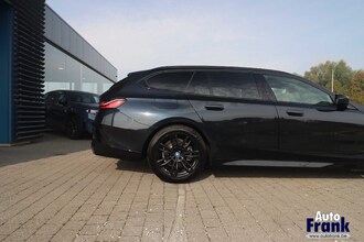 BMW 520I / TOURING / M-SPORT / TREKHK / DRIV PLUS / 20" IMG_9156.jpg