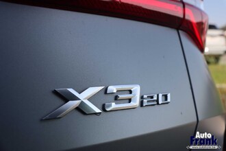 BMW X3 XDRIVE20 / 4X4 / SPORT-PRO / PANO / TREKHK / DRIV+PARK PRO / HUD IMG_9194.jpg