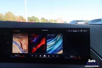 BMW X3 XDRIVE20 / 4X4 / SPORT-PRO / PANO / TREKHK / DRIV+PARK PRO / HUD IMG_9234.jpg