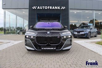 BMW I7 M70 / TV / 2-TONE / INDIV / TV / LOUNGE / KRISTAL / DRIV+PARK PRO / FULL IMG_9257.jpg