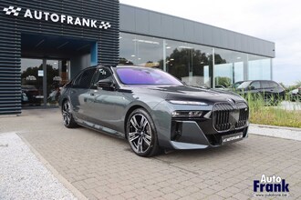 BMW I7 M70 / TV / 2-TONE / INDIV / TV / LOUNGE / KRISTAL / DRIV+PARK PRO / FULL IMG_9253.jpg