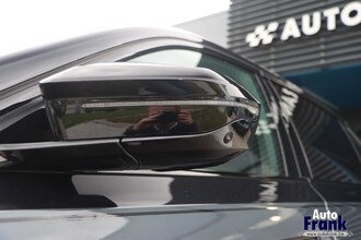 BMW I7 M70 / TV / 2-TONE / INDIV / TV / LOUNGE / KRISTAL / DRIV+PARK PRO / FULL IMG_9280.jpg