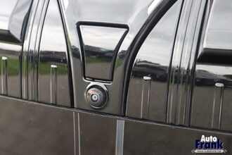 BMW I7 M70 / TV / 2-TONE / INDIV / TV / LOUNGE / KRISTAL / DRIV+PARK PRO / FULL IMG_9269.jpg