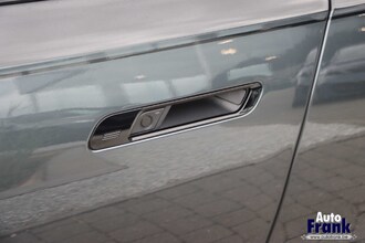 BMW I7 M70 / TV / 2-TONE / INDIV / TV / LOUNGE / KRISTAL / DRIV+PARK PRO / FULL IMG_9282.jpg