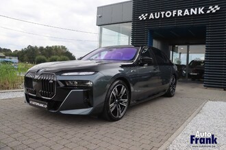 BMW I7 M70 / TV / 2-TONE / INDIV / TV / LOUNGE / KRISTAL / DRIV+PARK PRO / FULL IMG_9258.jpg