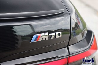 BMW I7 M70 / TV / 2-TONE / INDIV / TV / LOUNGE / KRISTAL / DRIV+PARK PRO / FULL IMG_9291.jpg